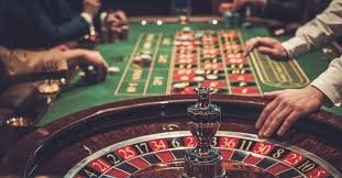 Slot game with colorful theme